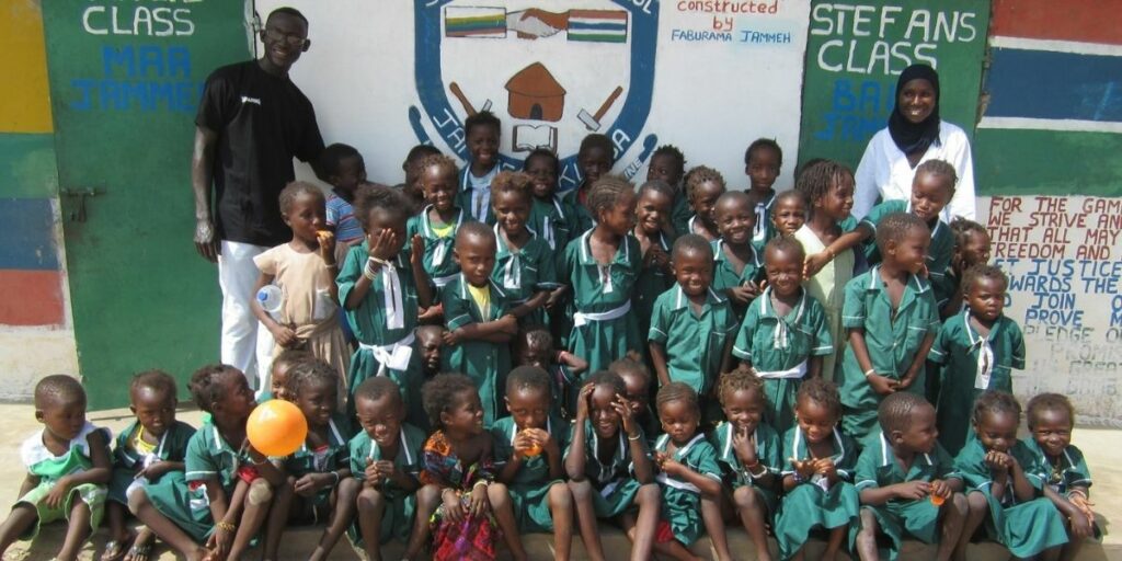 Grundschulbildung in Gambia